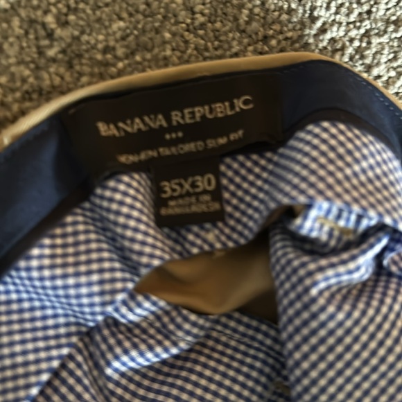 Lot of 3 pairs of Banana Republic dress slacks/ pants. Gray, khaki and dark red. - Picture 4 of 5